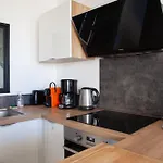 Vue Terrasse Parking Apartment *